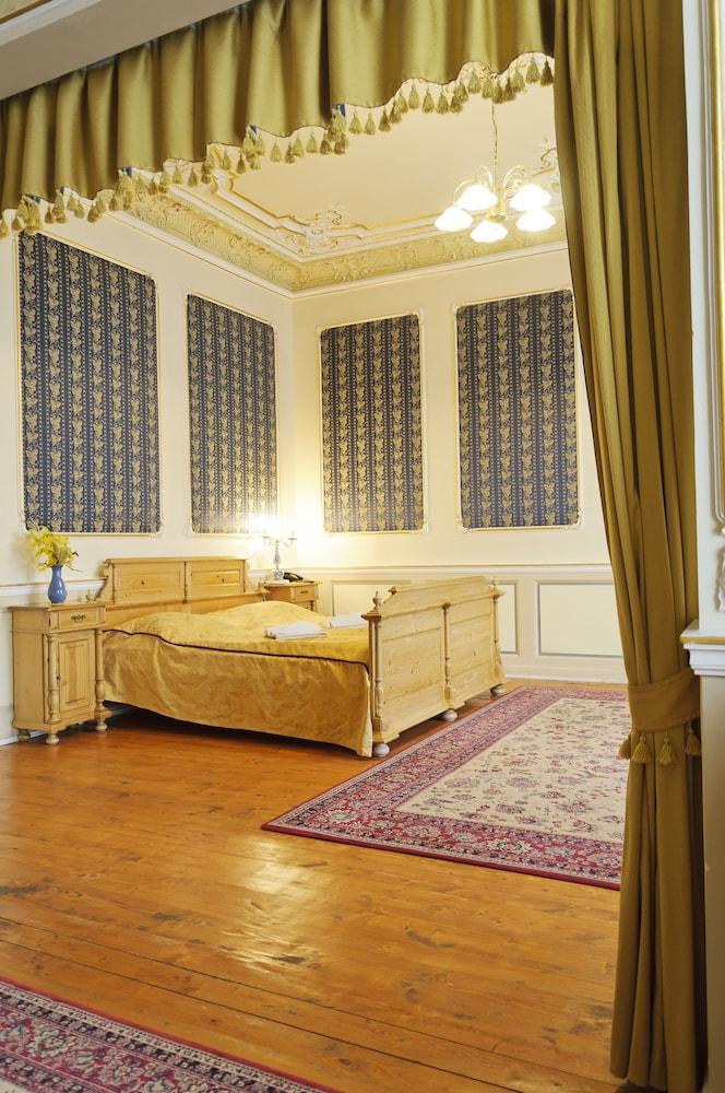 Hotel Heluan à Karlovy Vary Extérieur photo