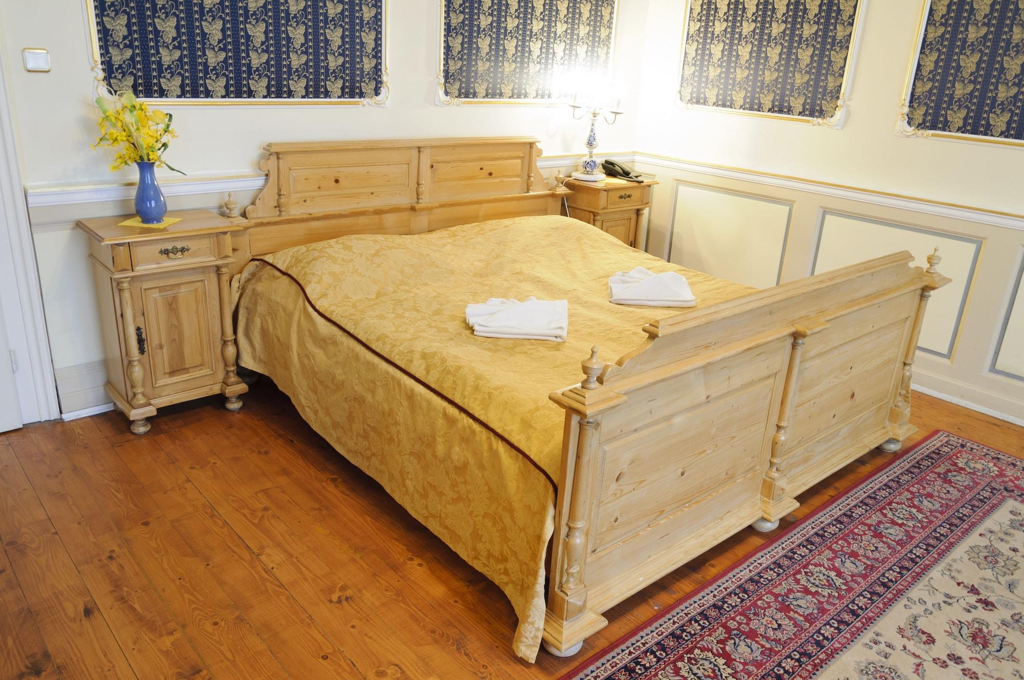 Hotel Heluan à Karlovy Vary Extérieur photo