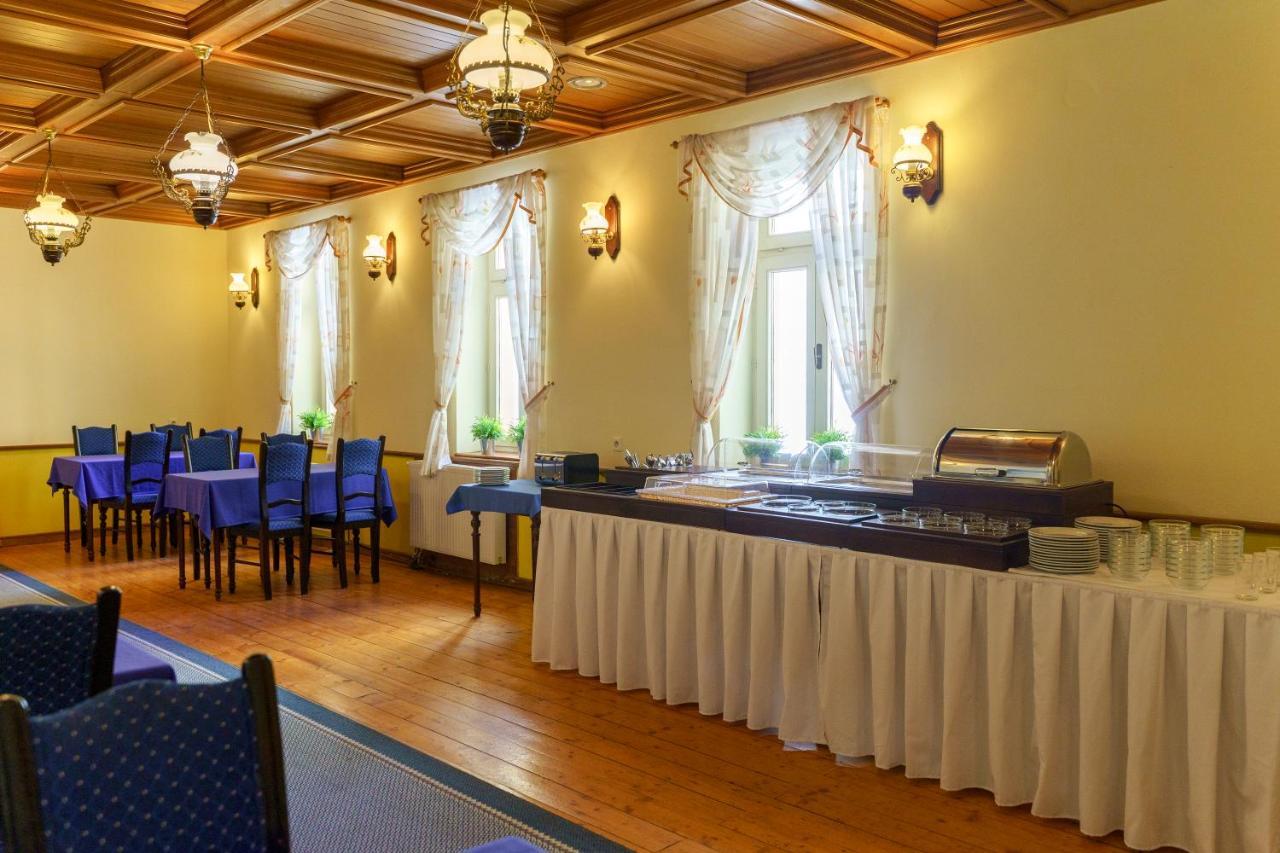 Hotel Heluan à Karlovy Vary Extérieur photo
