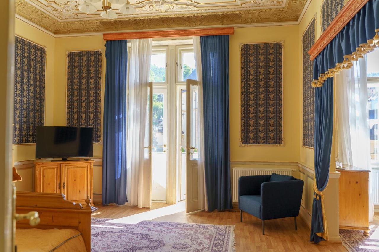Hotel Heluan à Karlovy Vary Extérieur photo