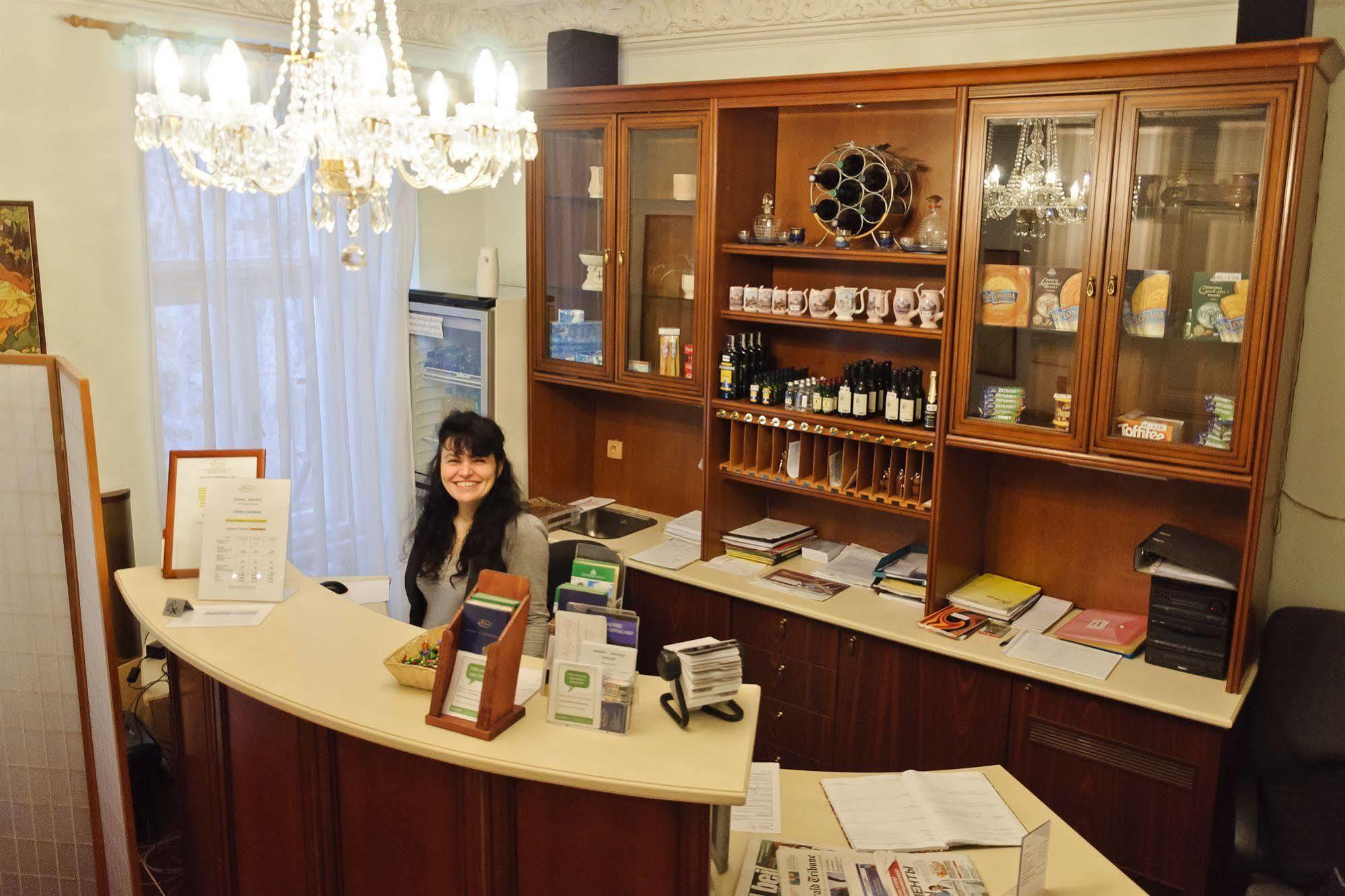 Hotel Heluan à Karlovy Vary Extérieur photo