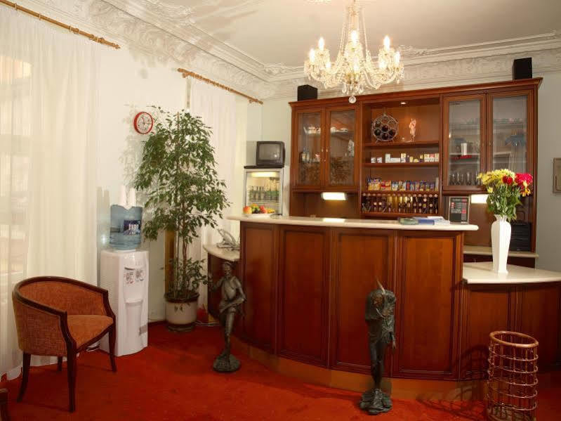 Hotel Heluan à Karlovy Vary Extérieur photo